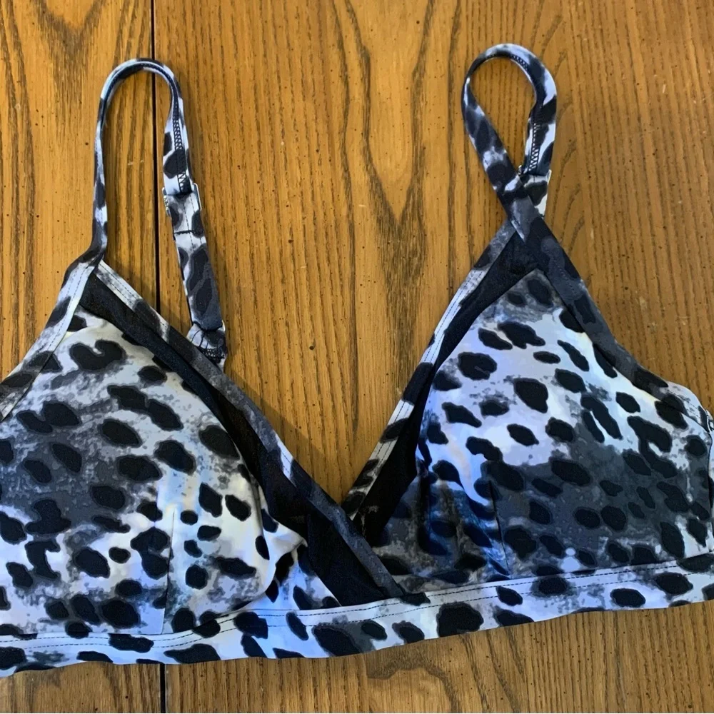 NWT DKNY Womens Over the Shoulder Mesh Trim Swim‎ Bikini Top Medium